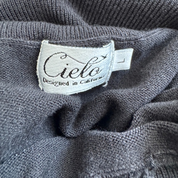 Cielo - Black Knit Turtleneck Sweater - Picture 7 of 9